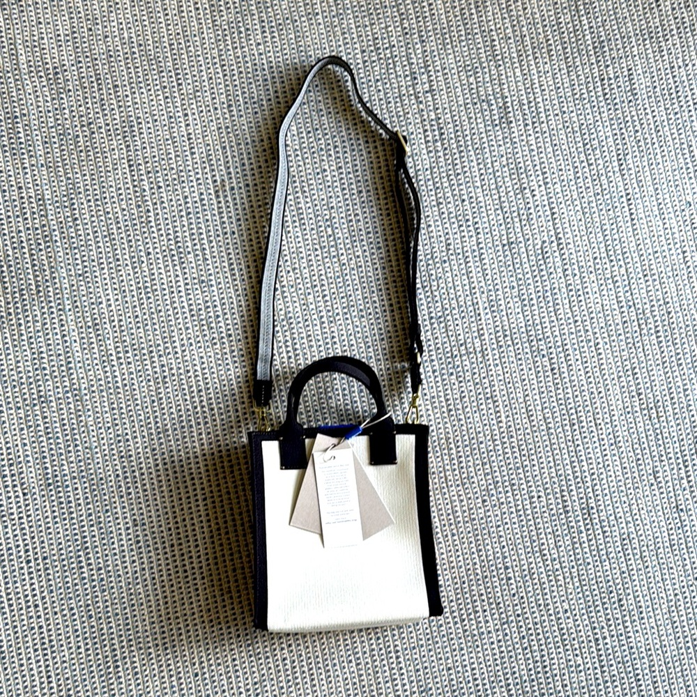 Rothy’s Petite Classic Tote in Grand Piano.